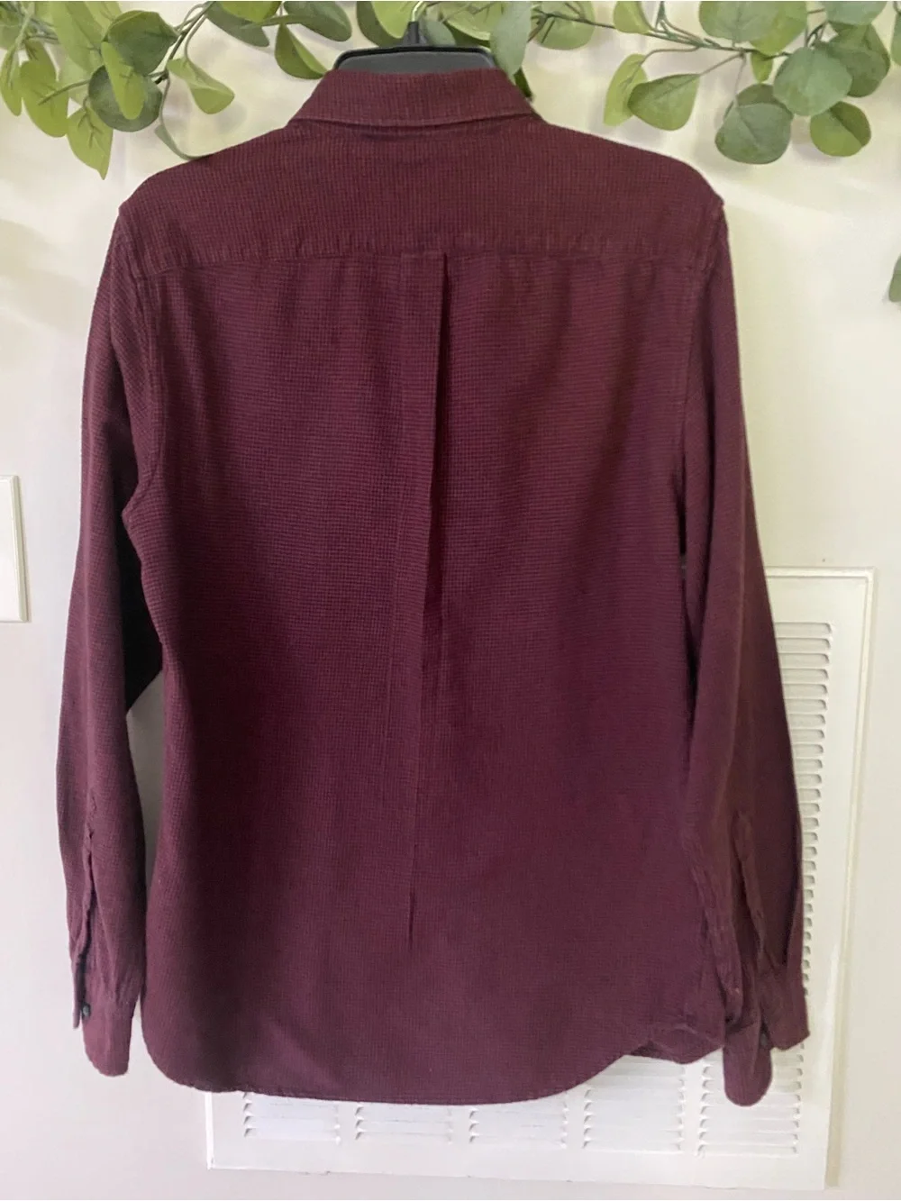J. Crew Men's Flannel Button-Down Shirt - Burgundy Houndstooth